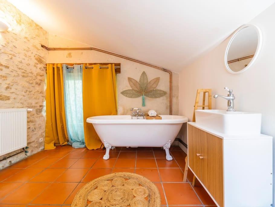Le Grand Franc Gite Cosy Proche Tous Commerces Tonnay-Charente Екстериор снимка