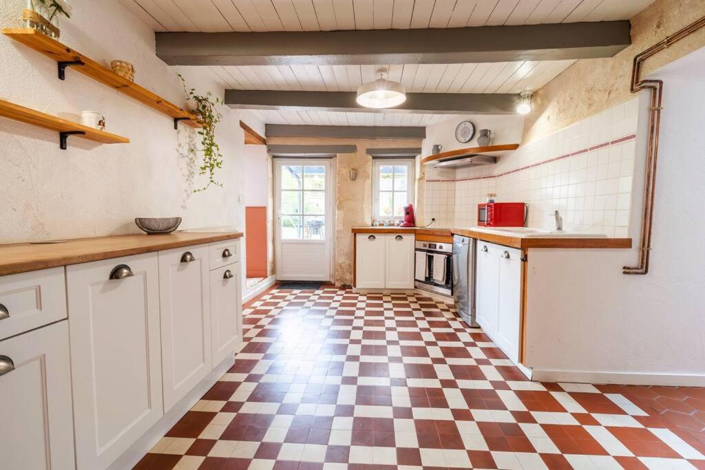 Le Grand Franc Gite Cosy Proche Tous Commerces Tonnay-Charente Екстериор снимка